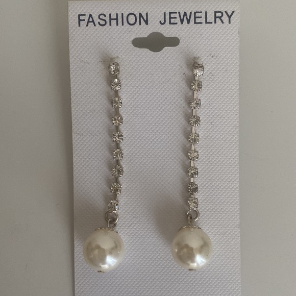 Pearl Drop Earrings - Picture 6 of 8